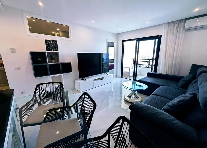 Flore Penthouse 公寓 *